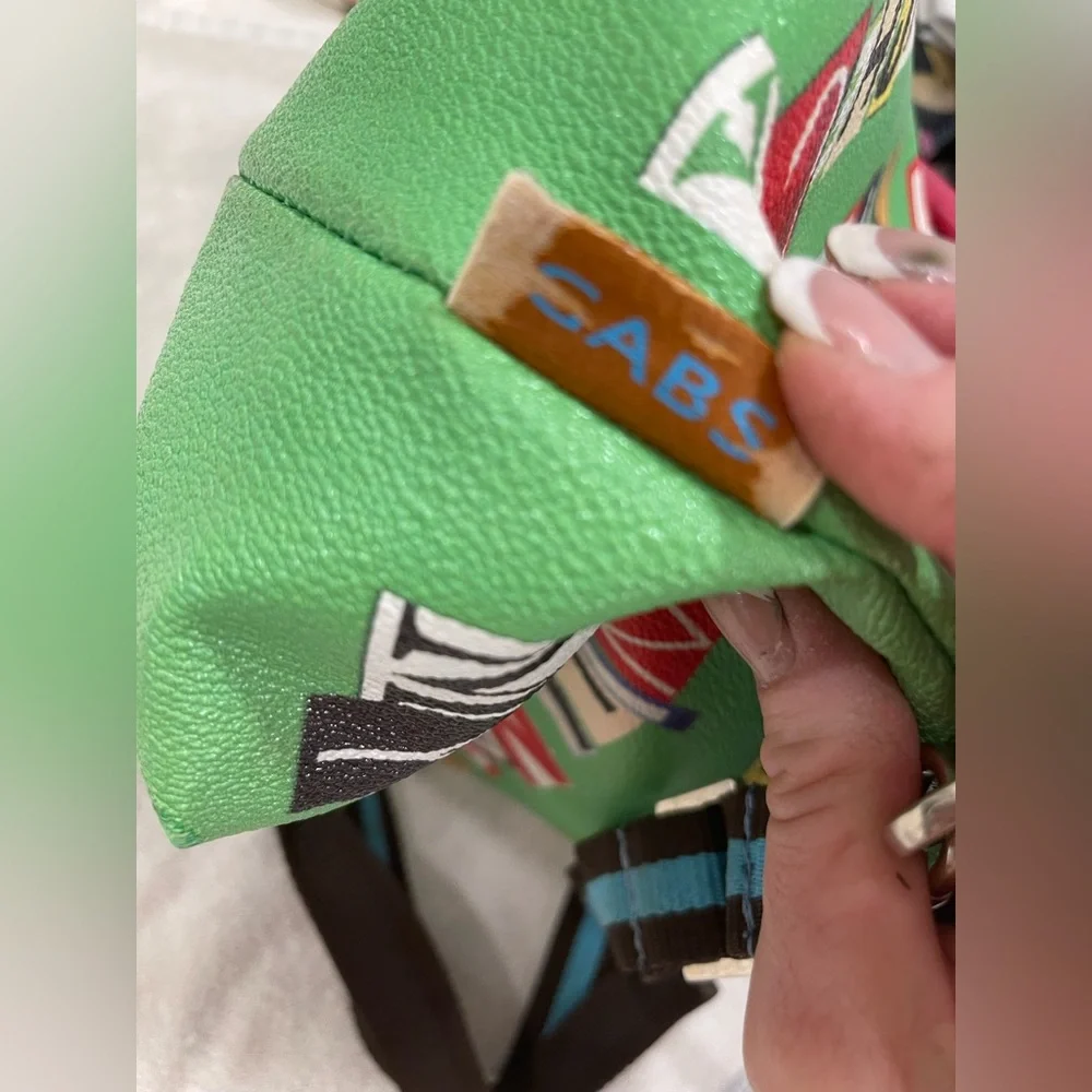 Gabs Green Graphic Letter-Print convertible Tote! really cool bag - Picture 14 of 16